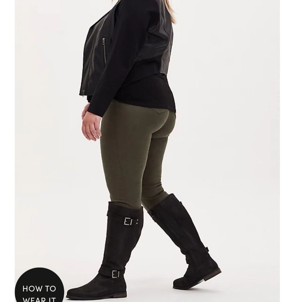 Torrid black boots